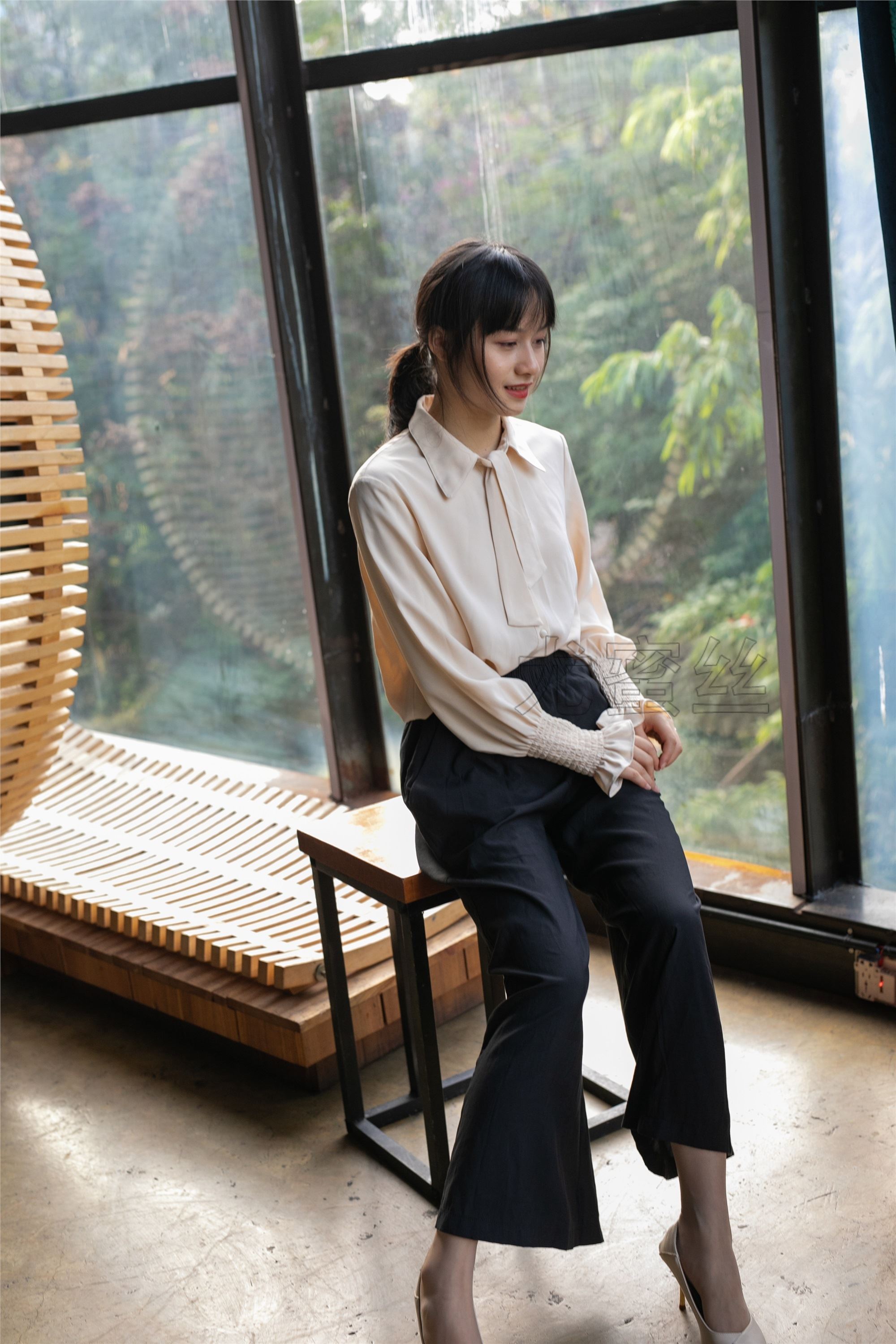 尤蜜丝 穿搭写真 NO.036